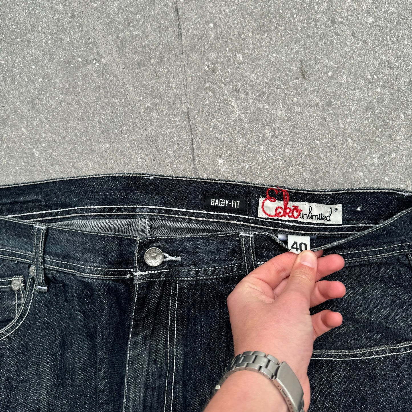 ecko jeans - 40x33”
