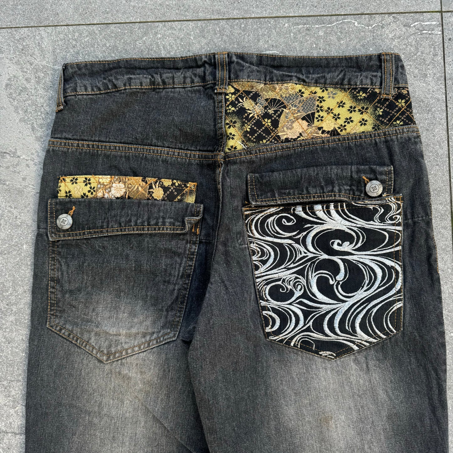GOAAAAAAT kagura jeans - 34x33”