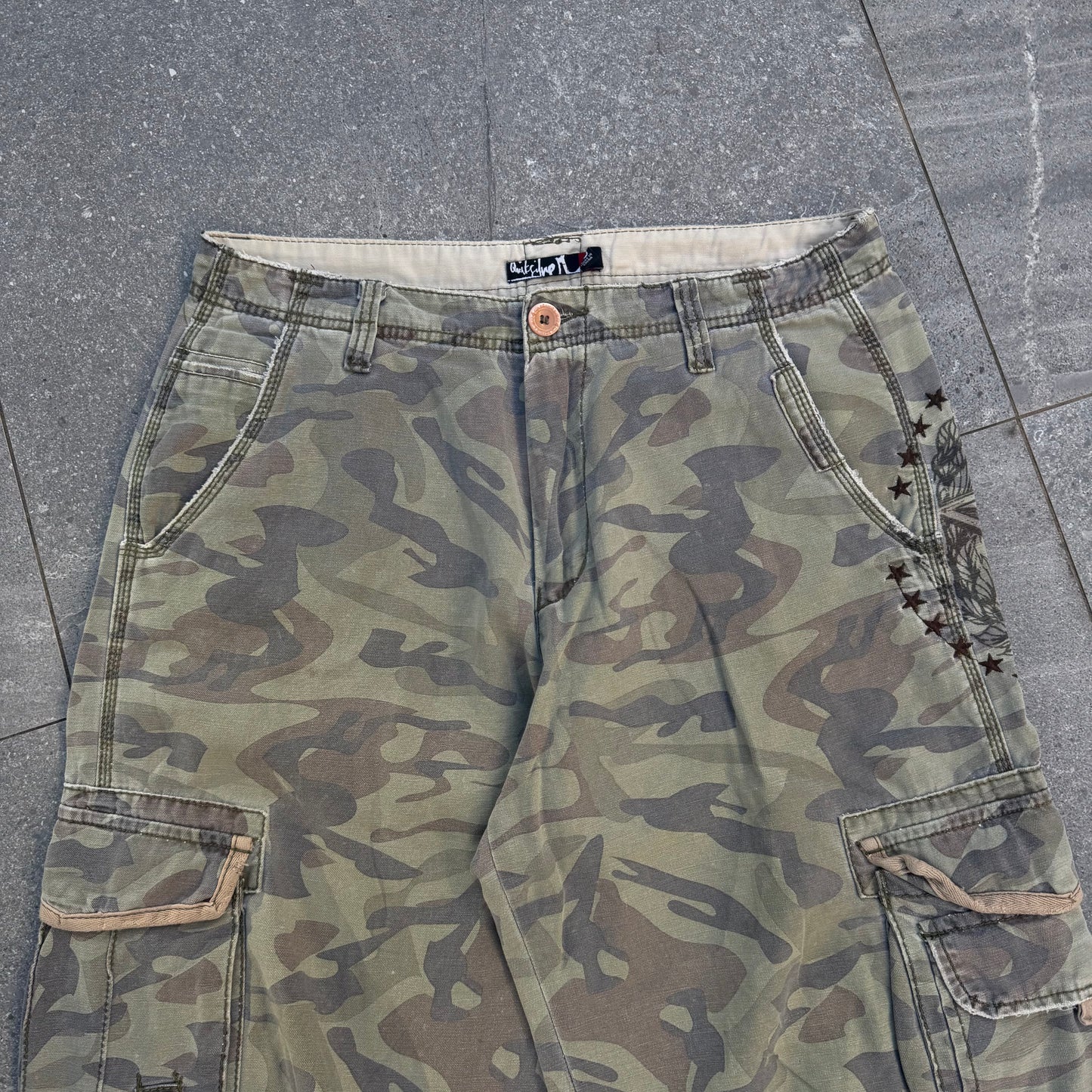 sexy af quiksilver camos - 32”