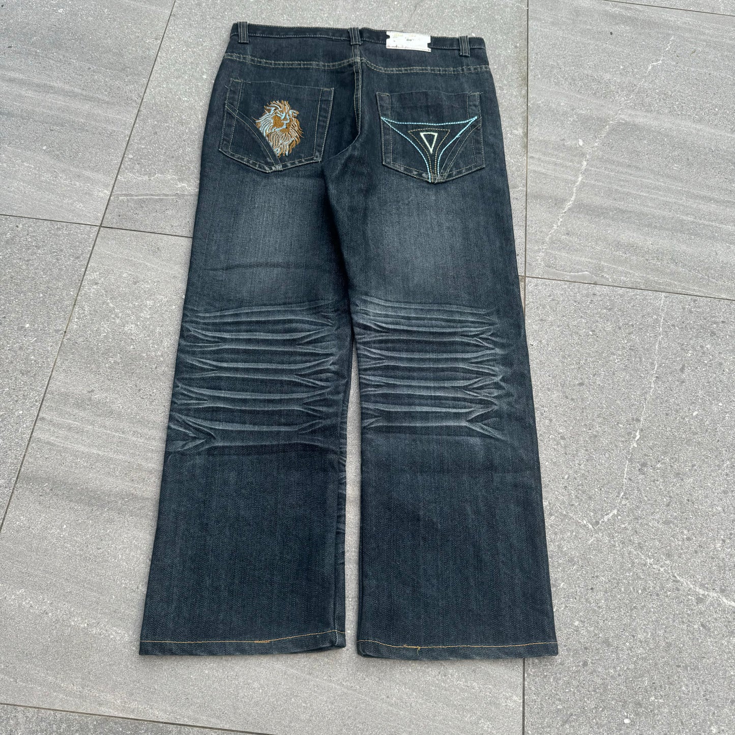 dragon front hit bootcuts - 33x27”