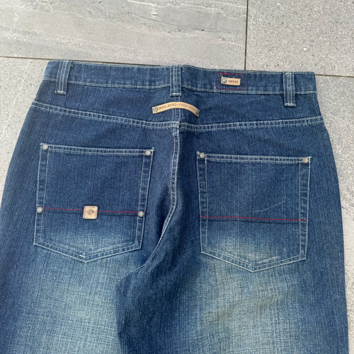 fat enyce jeanuks - 38x33”