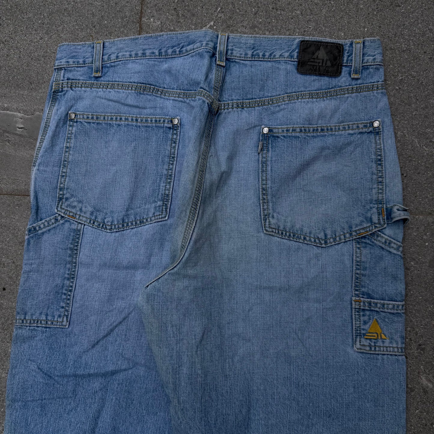 OG levi’s silver tabs - 40x32”