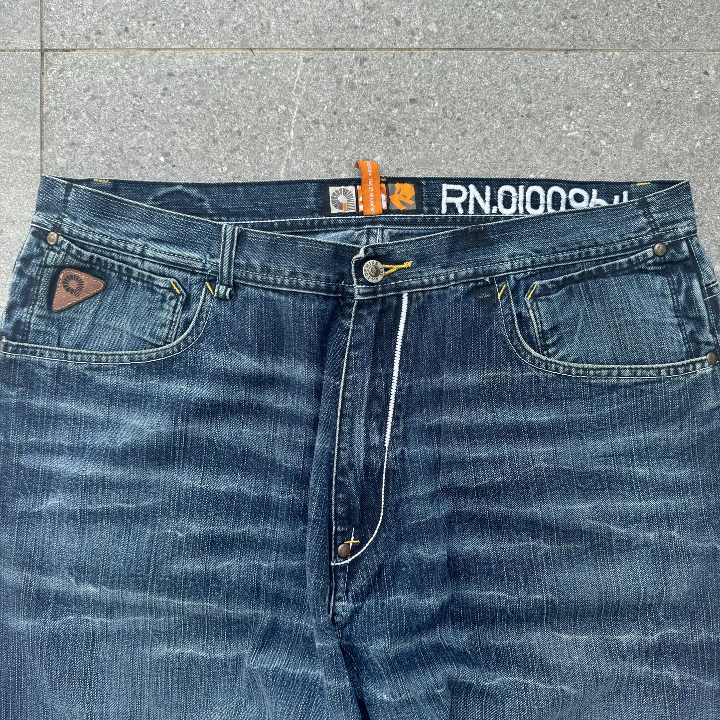 peak akademiks jeans - 38x29”