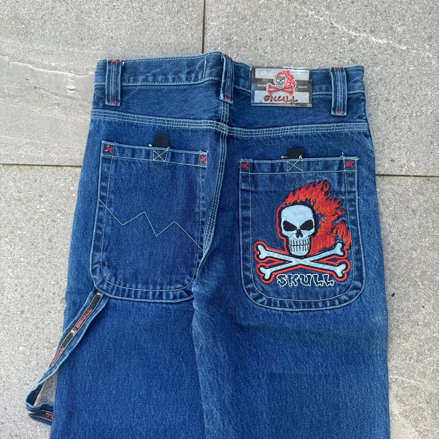 skull jeans - 30x27”