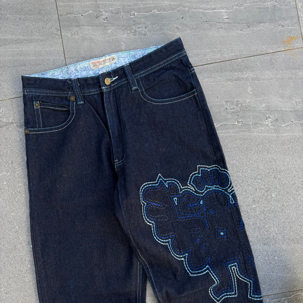 keith haring embroidered tool jeans - 33x32”