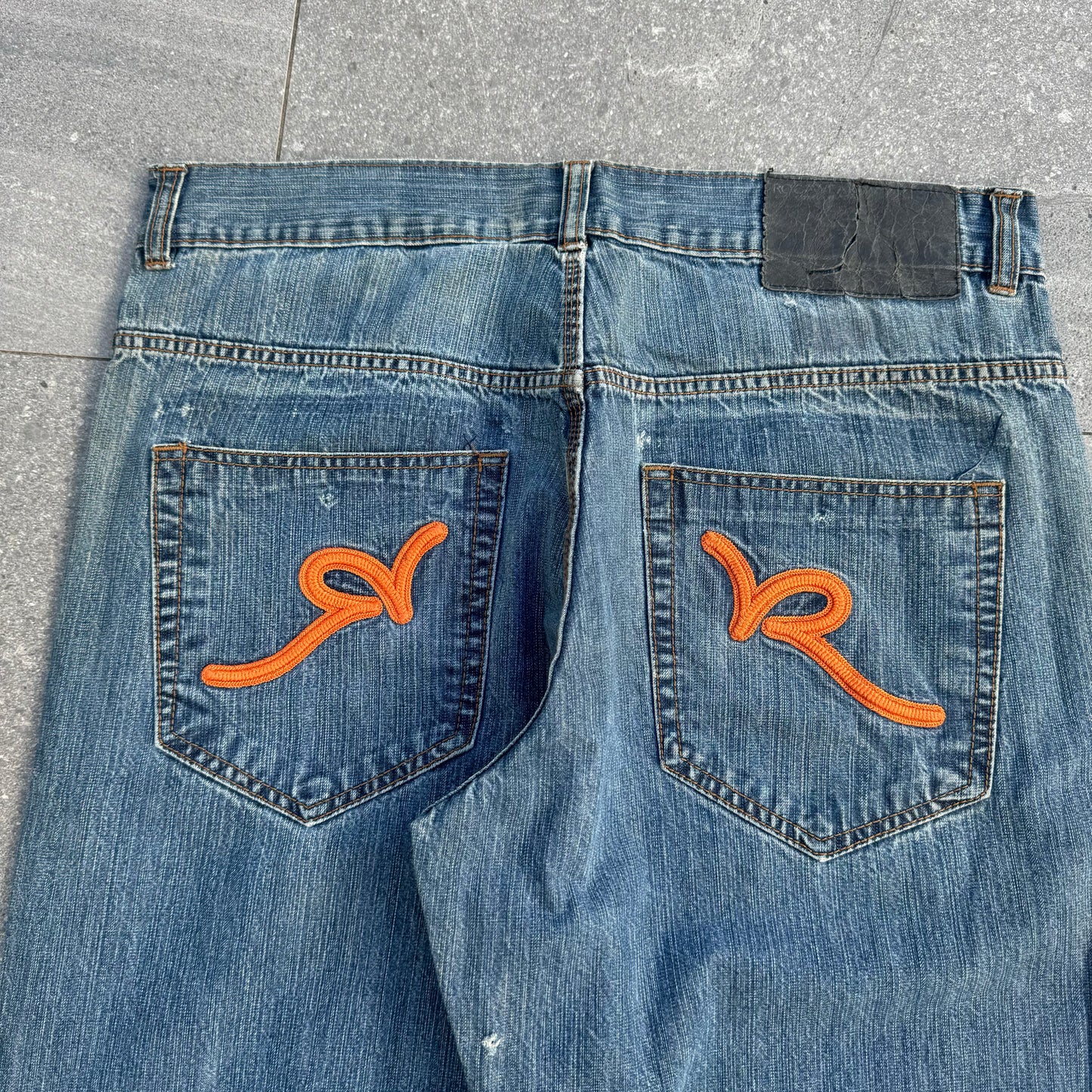 rocaaaaawear jeans - 38x31”