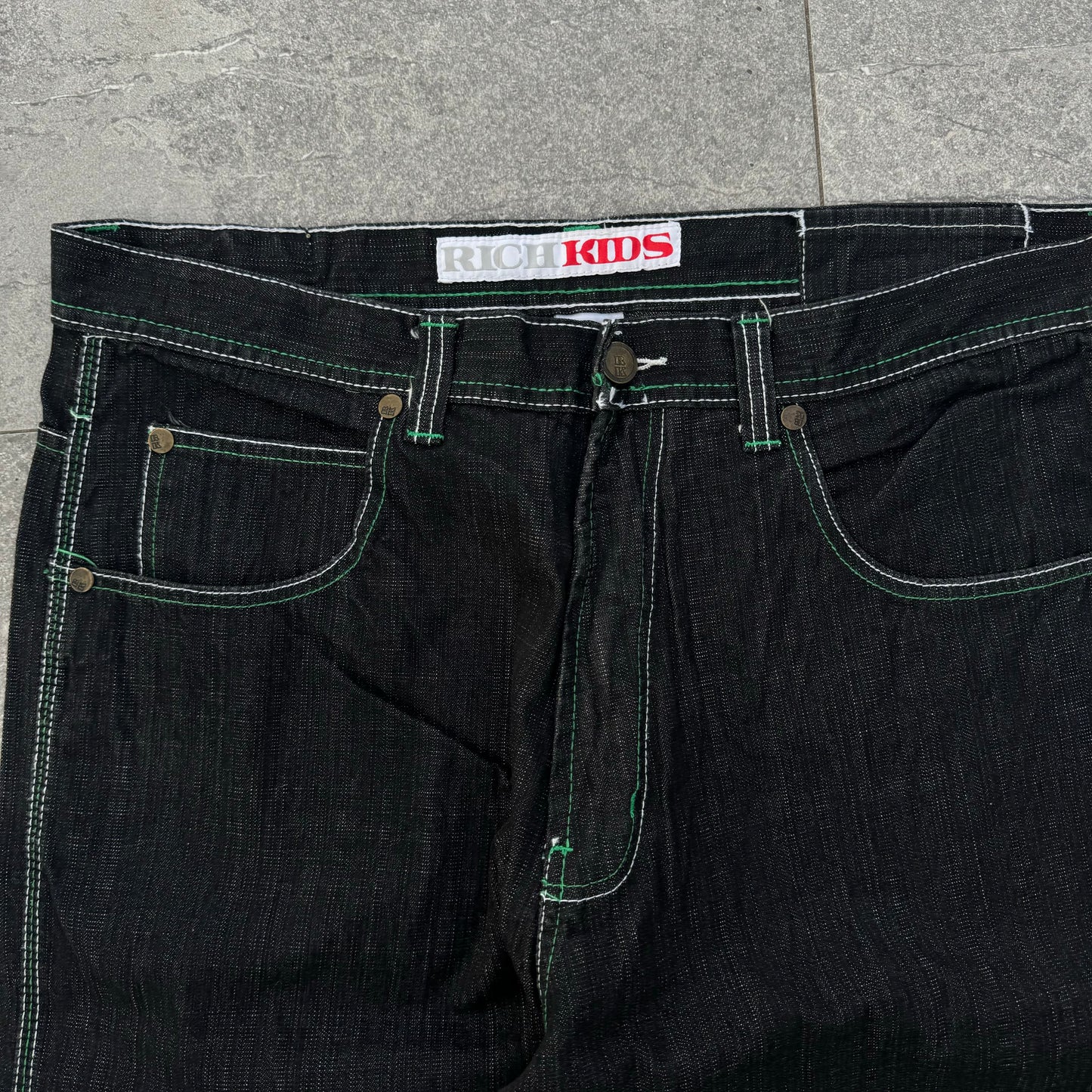 insane rich kids jeans (perfect fit) - 38x32”