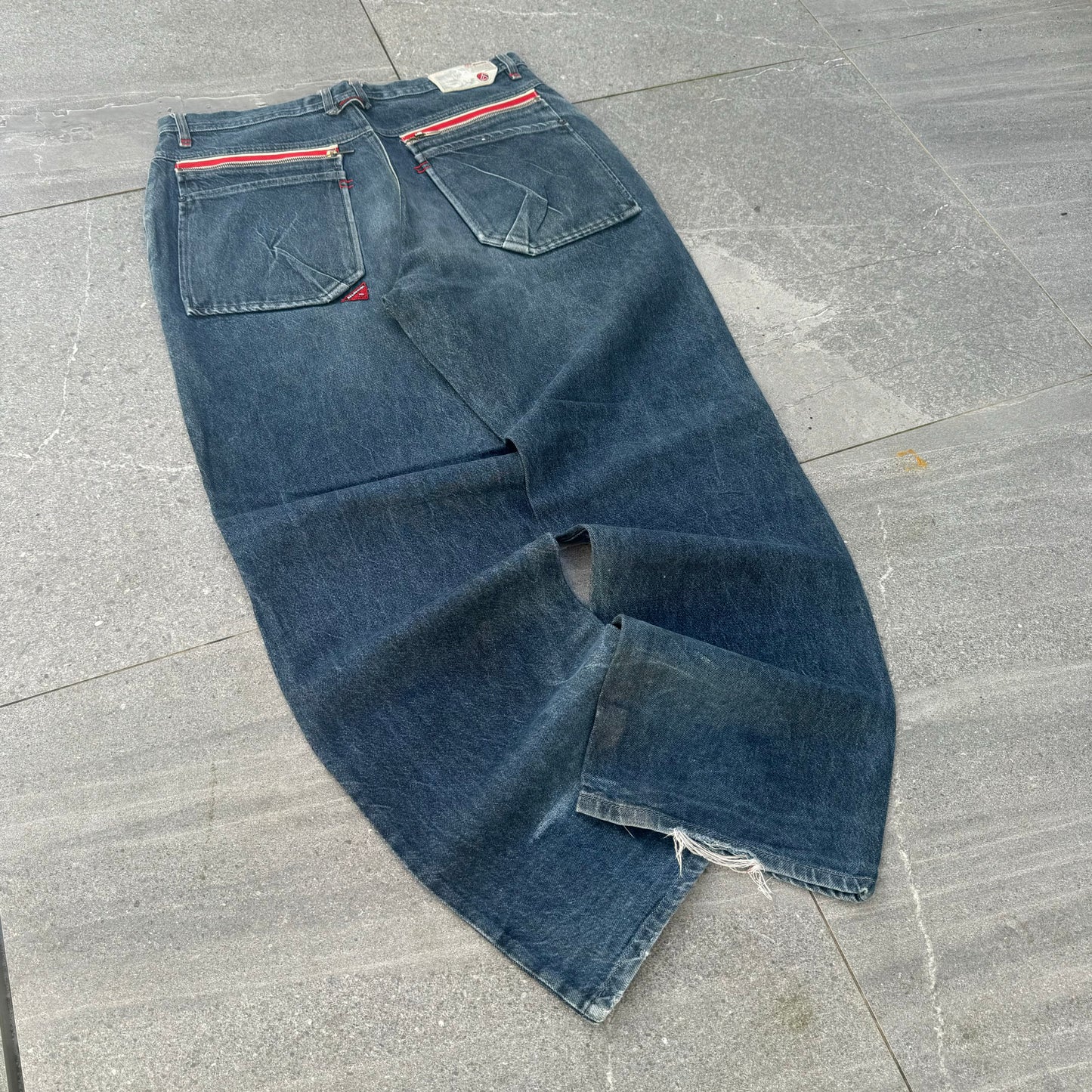 FAT AKADEMIKS - 36x34”