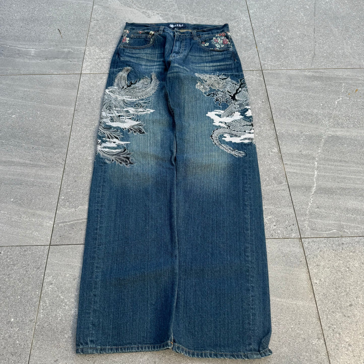 double hit dragons - 30x32”