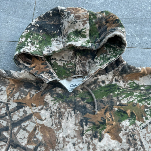cabelas realtree hoodie - fits L/XL best imo