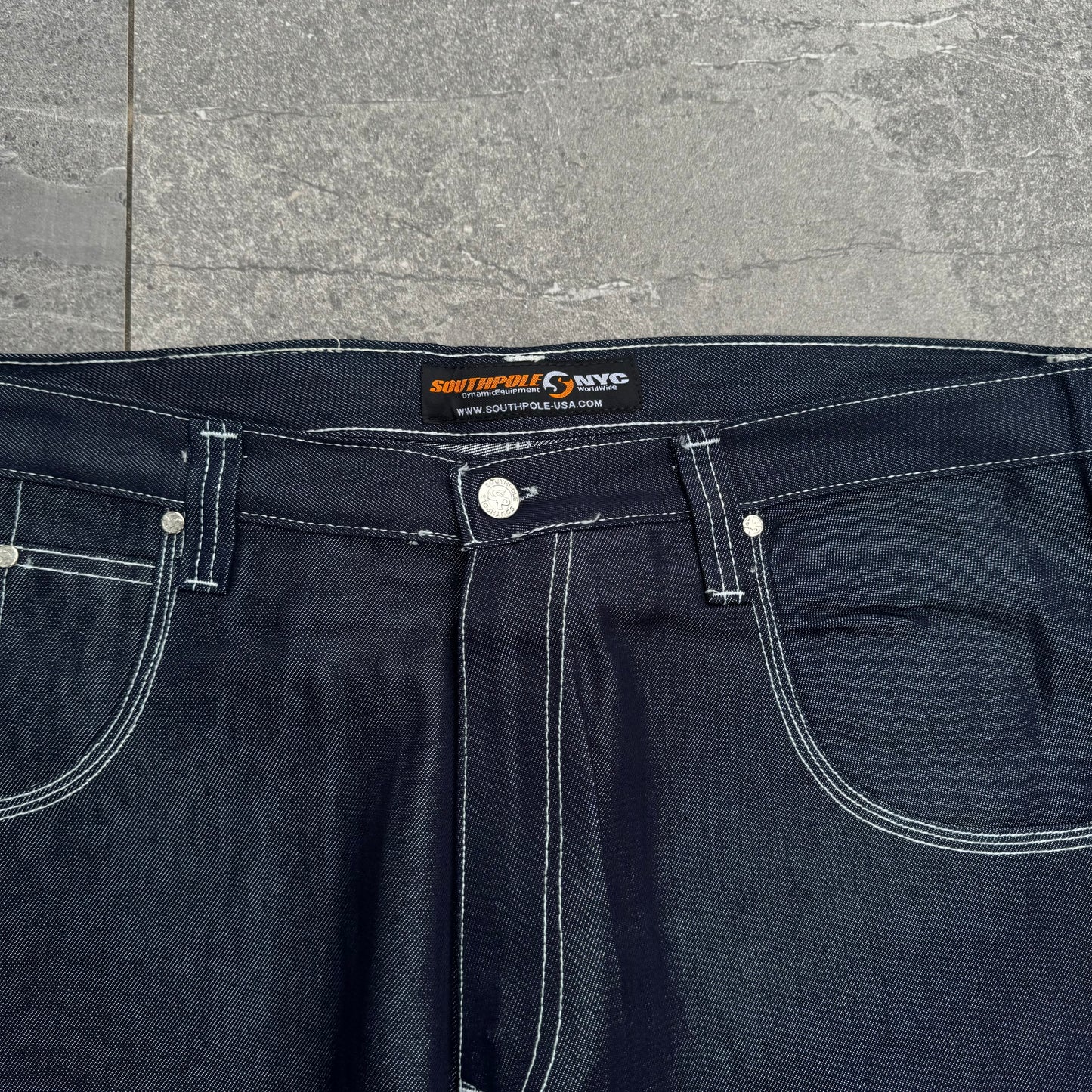 INSANEEEE deadstock southpoles - 38x31”