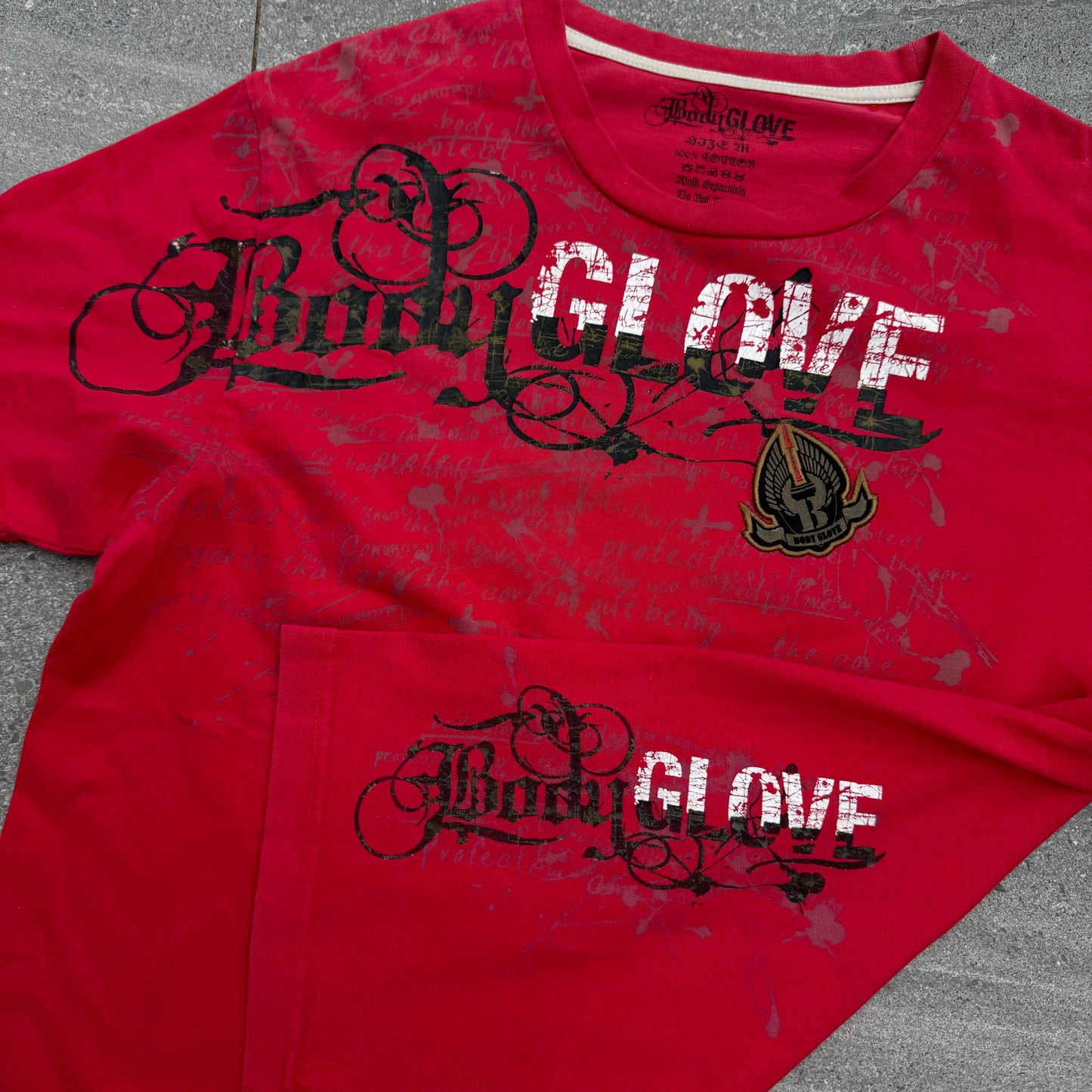 body glove tee - M