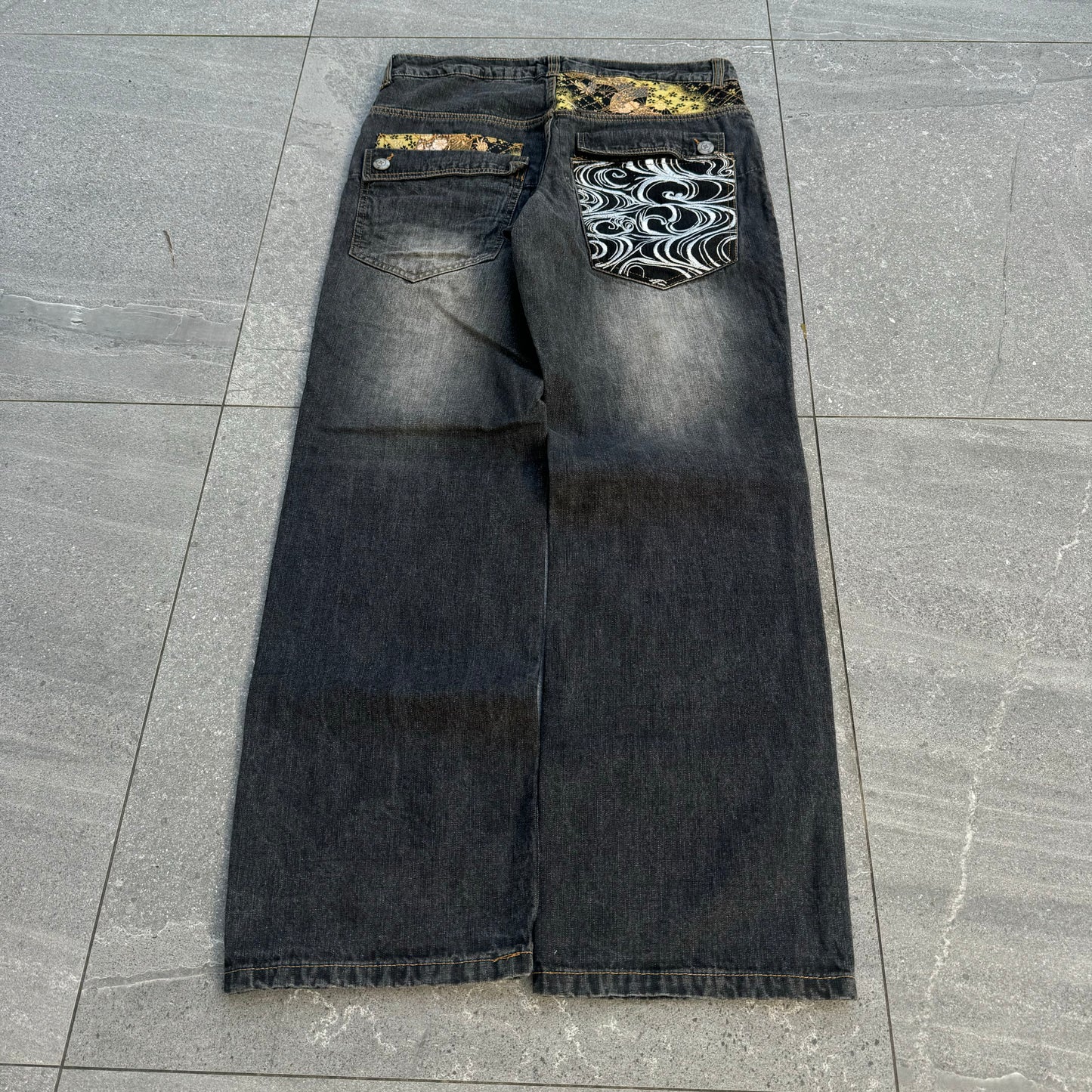 GOAAAAAAT kagura jeans - 34x33”