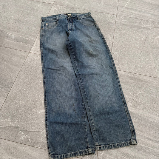 muddywash southpoles - 34x33”