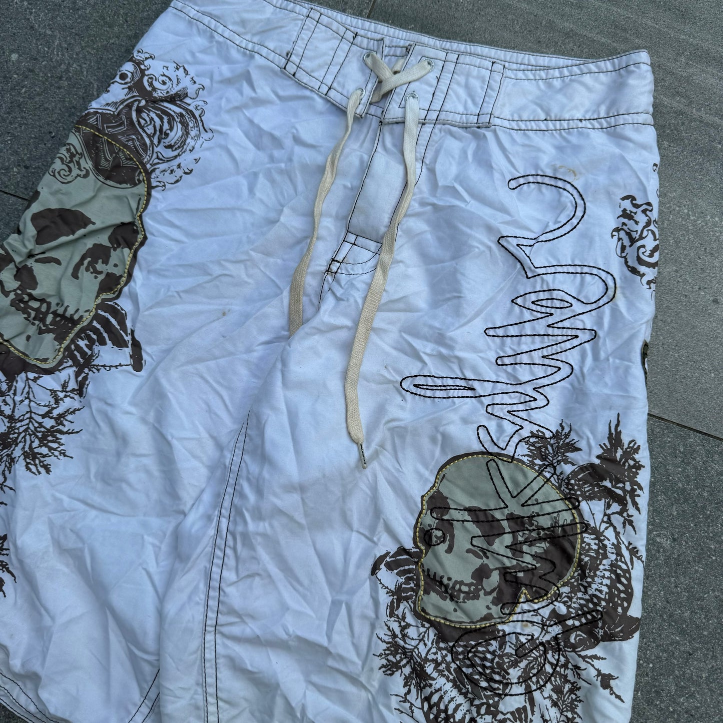 quiksilver boardies (sorry for the creasing) - 28x12”