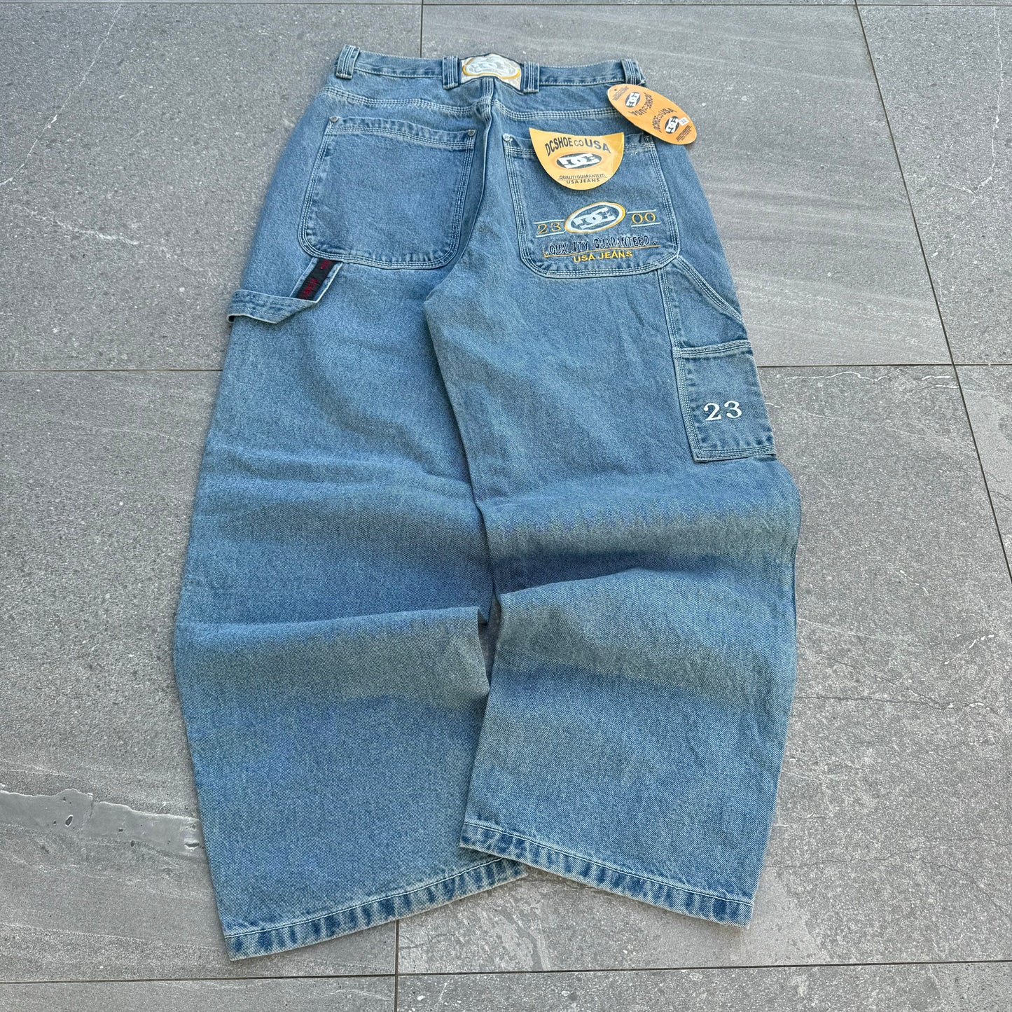og dead stock DC jeans - 32x30”