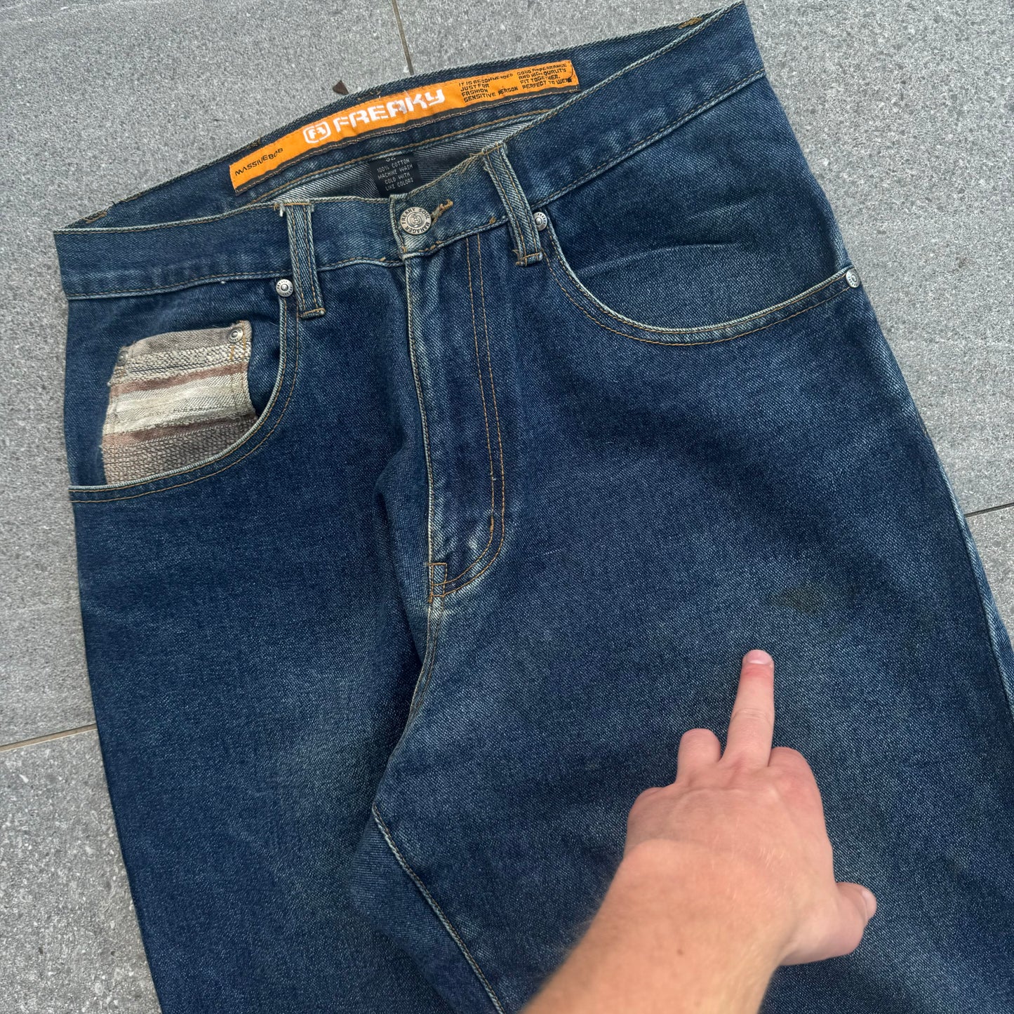 freaky jeans π
32x31β