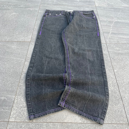 lean detailed bootcuts - 38x30”