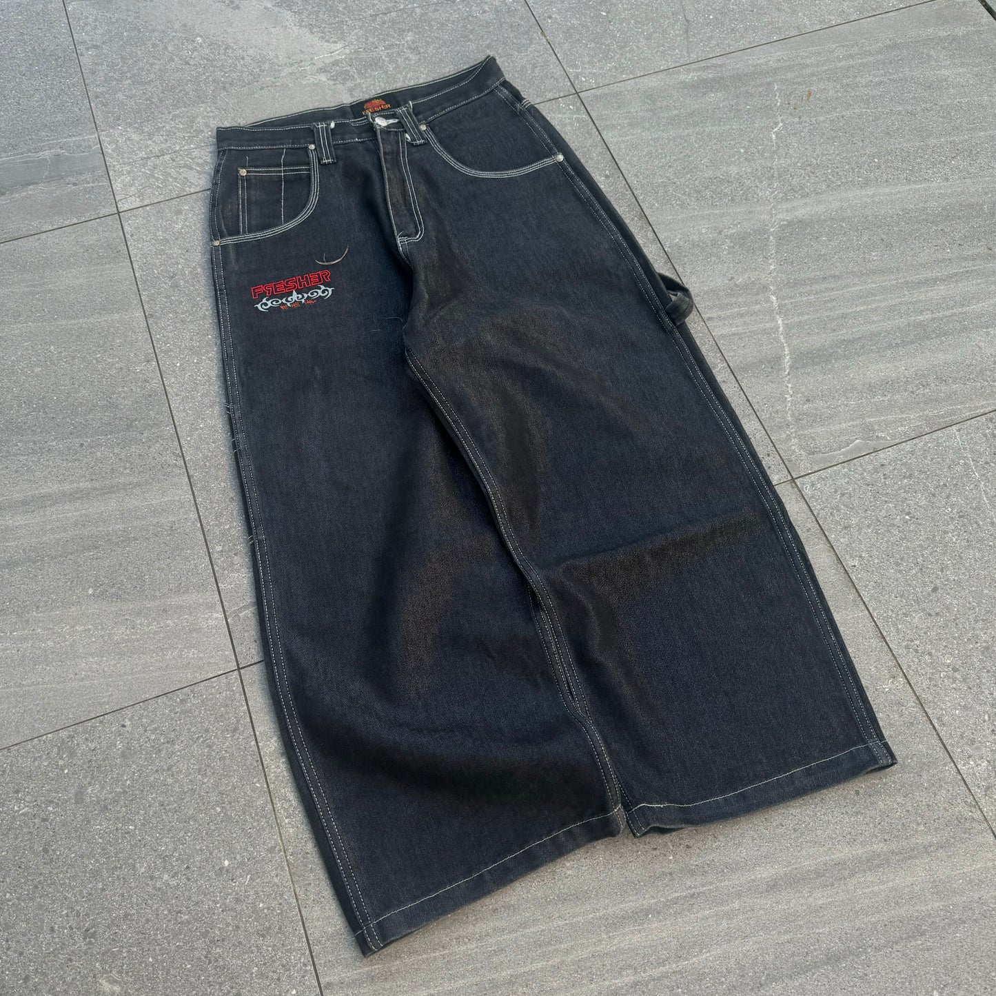 idk why inseam so short cuz these fit so nice 32x25” (39” outseam tho)