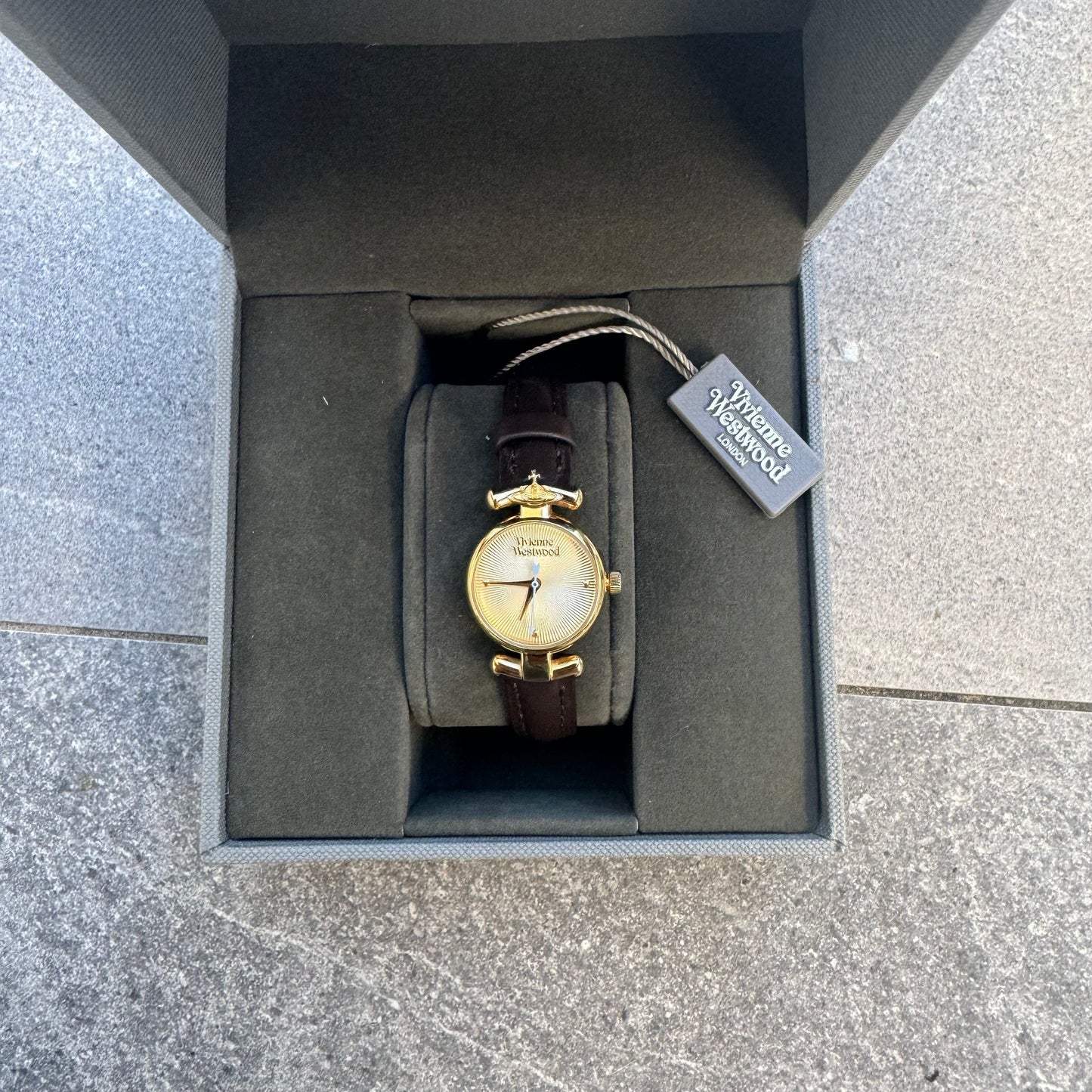 gorgeous vivienne westwood watch