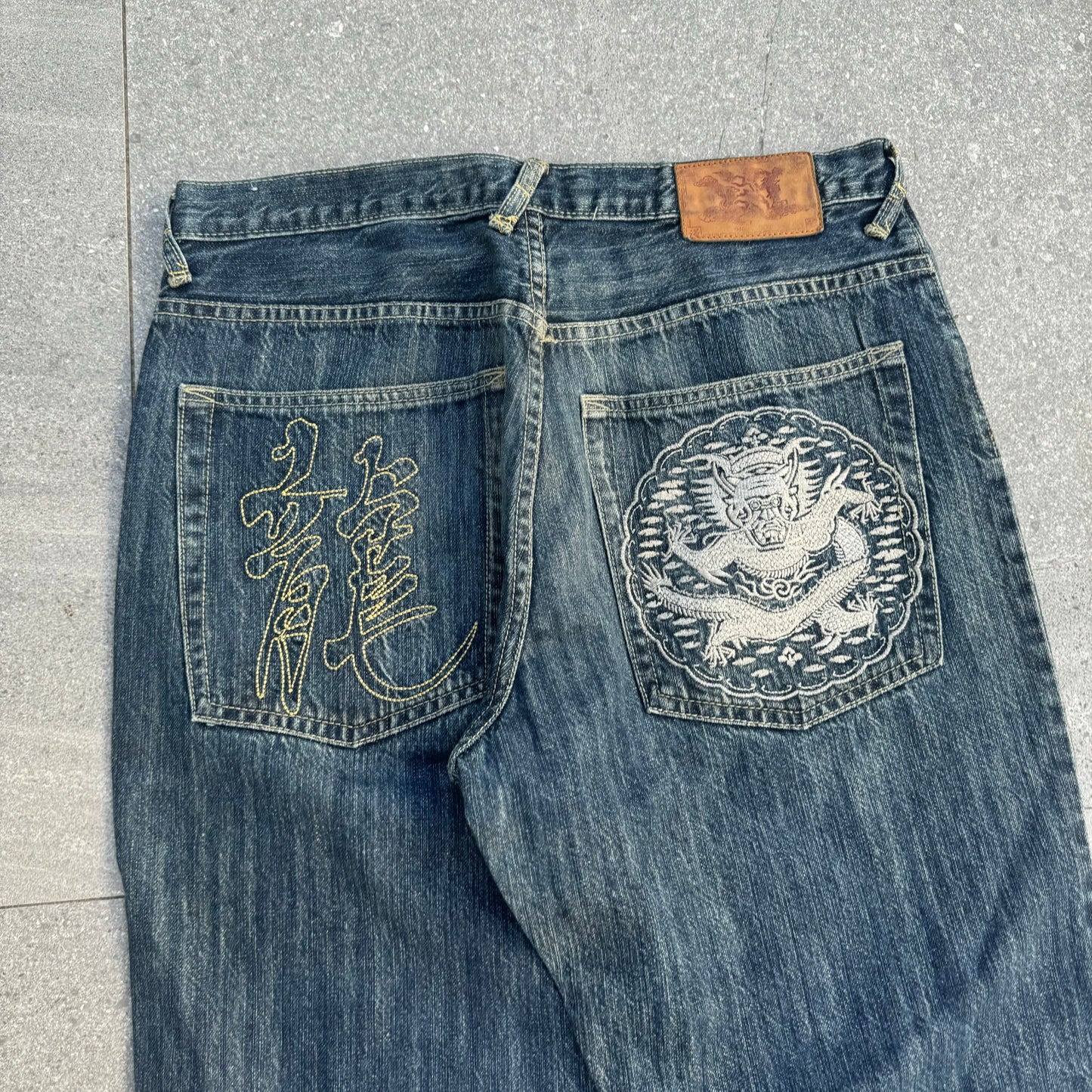 kanji japanese jeans - 34x32”