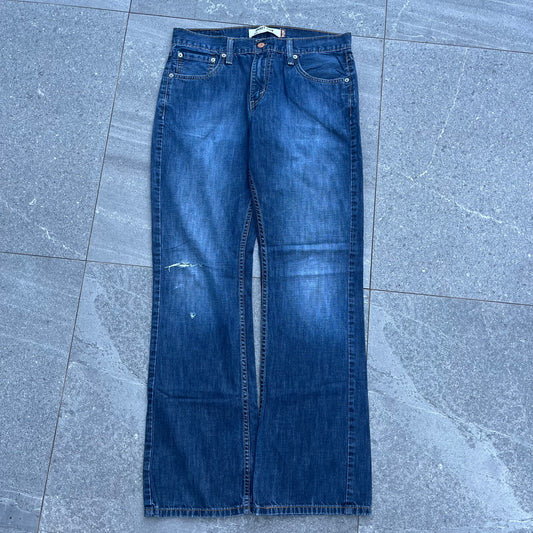 there actually is not a single bad pair of levi 527 bootcuts - 32x32”