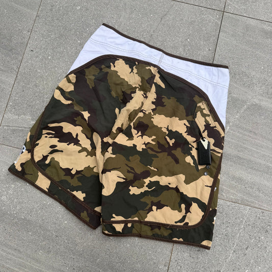 camo panelled billabongs omgeeee - 36”