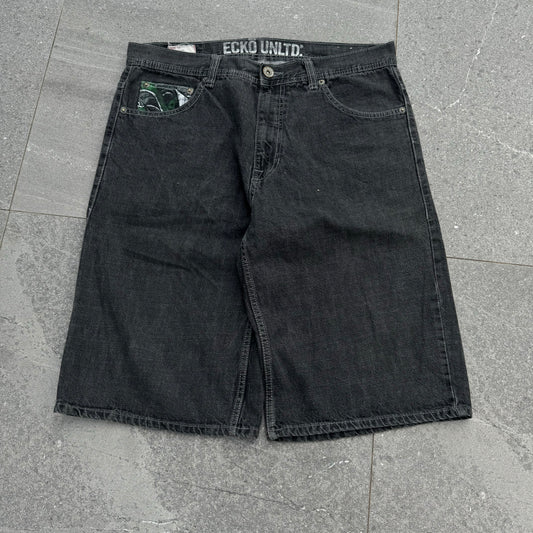 cleanest eckos - 36x14”