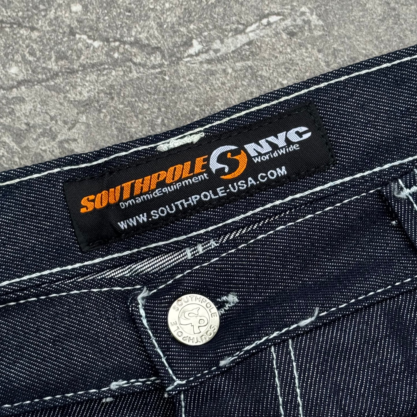 INSANEEEE deadstock southpoles - 38x31”