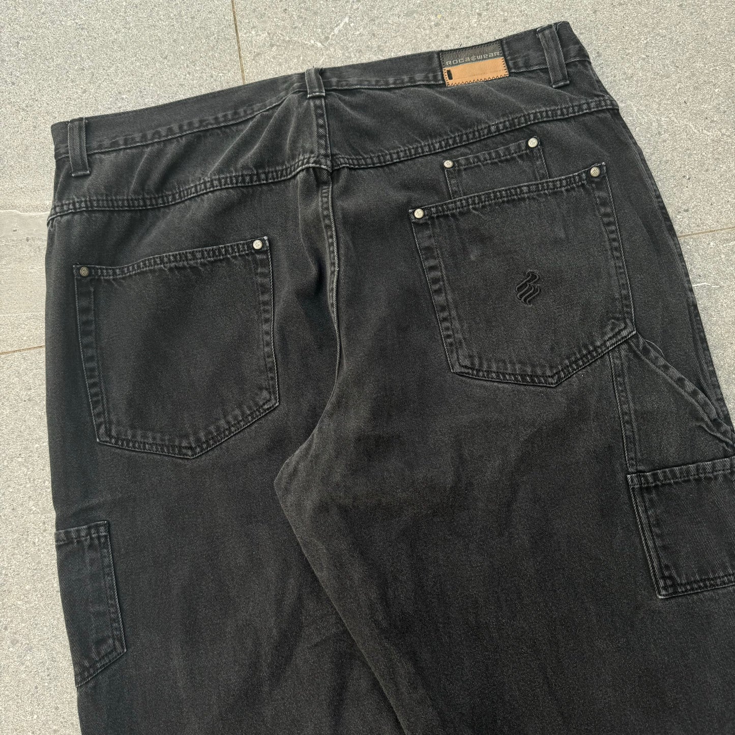 rocawear jeans - 40x33”