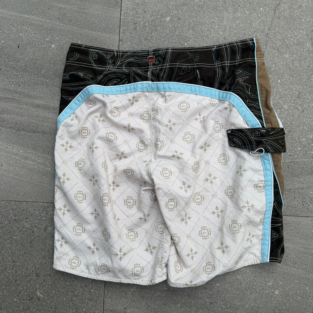quiksilver paisley panelled boardies - 38”