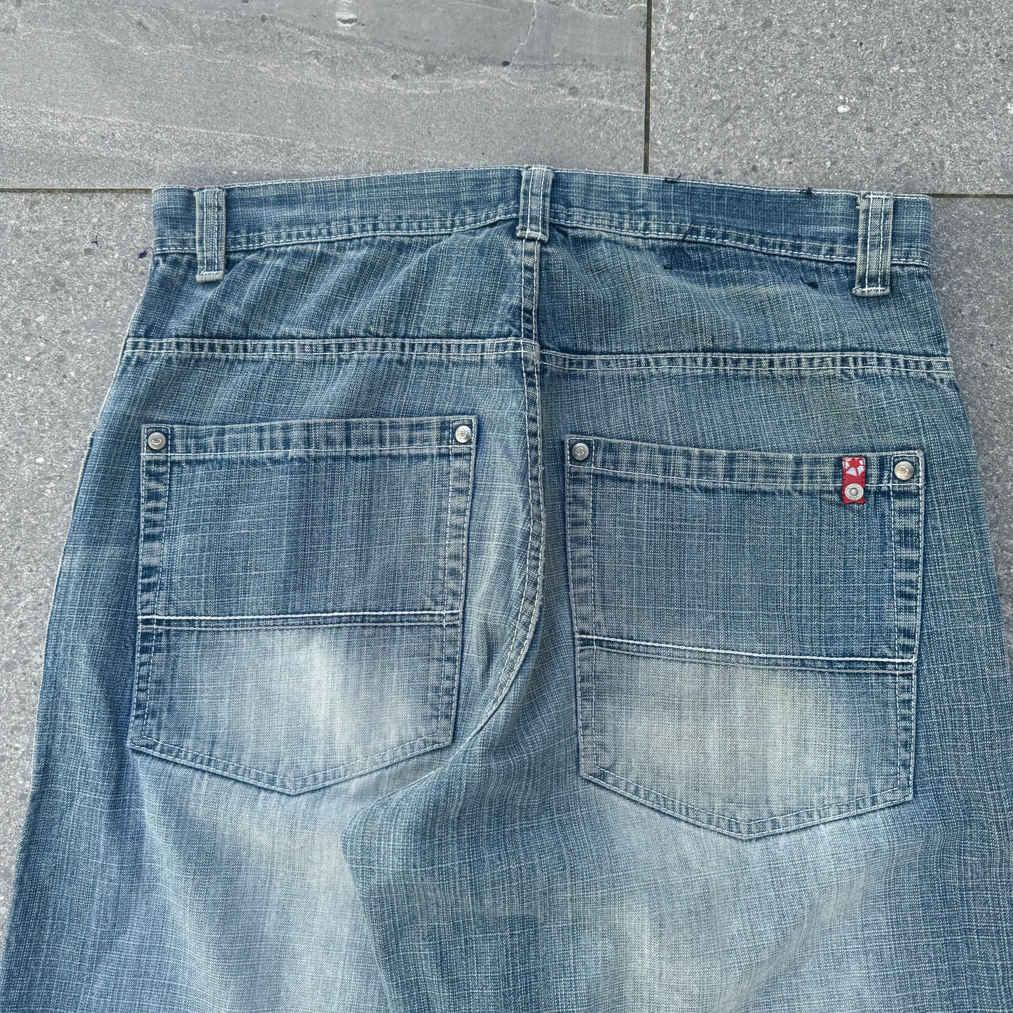 SOUTHPOLE REDTABS FINALLYYYY - 35x32”