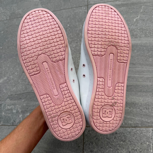 pastel pink DC court graffiks - women’s 10 / eu 41