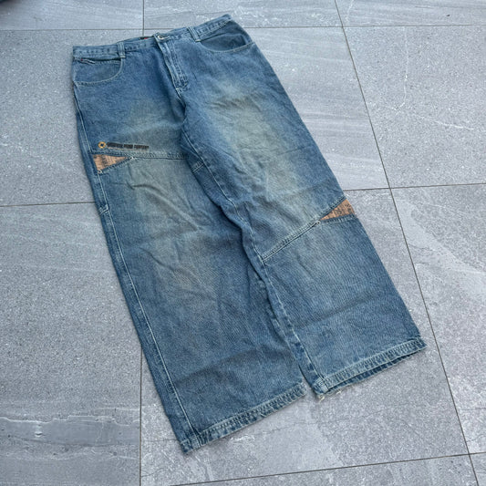one of the greatest bboy era southpoles - 36x31”