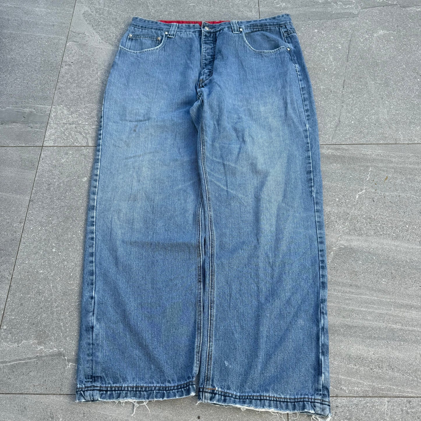 beautiful embroidered crown holders - 40x32”