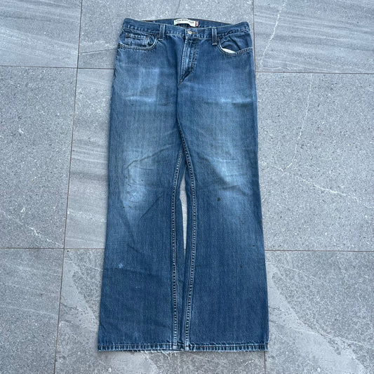 these are actually PEAK. levi 527 low bootcuts - 34x33”