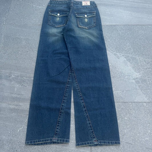 one of my FAV pairs of trueys - 30x32”