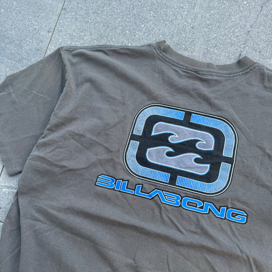 2002 billabong tee - L