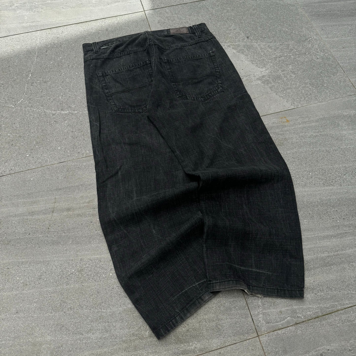 dodeca southpoles - 37x31”