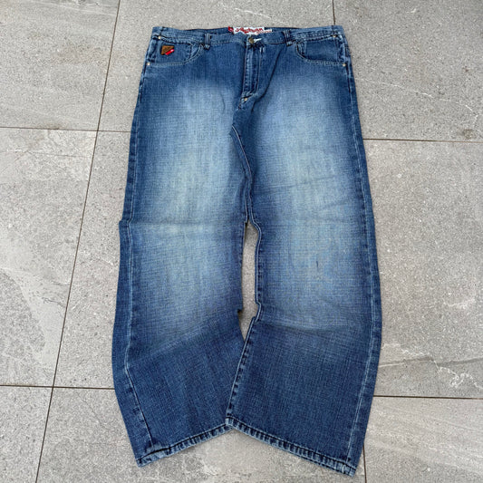 tidyyyy akademik bootcuts - 40x32”