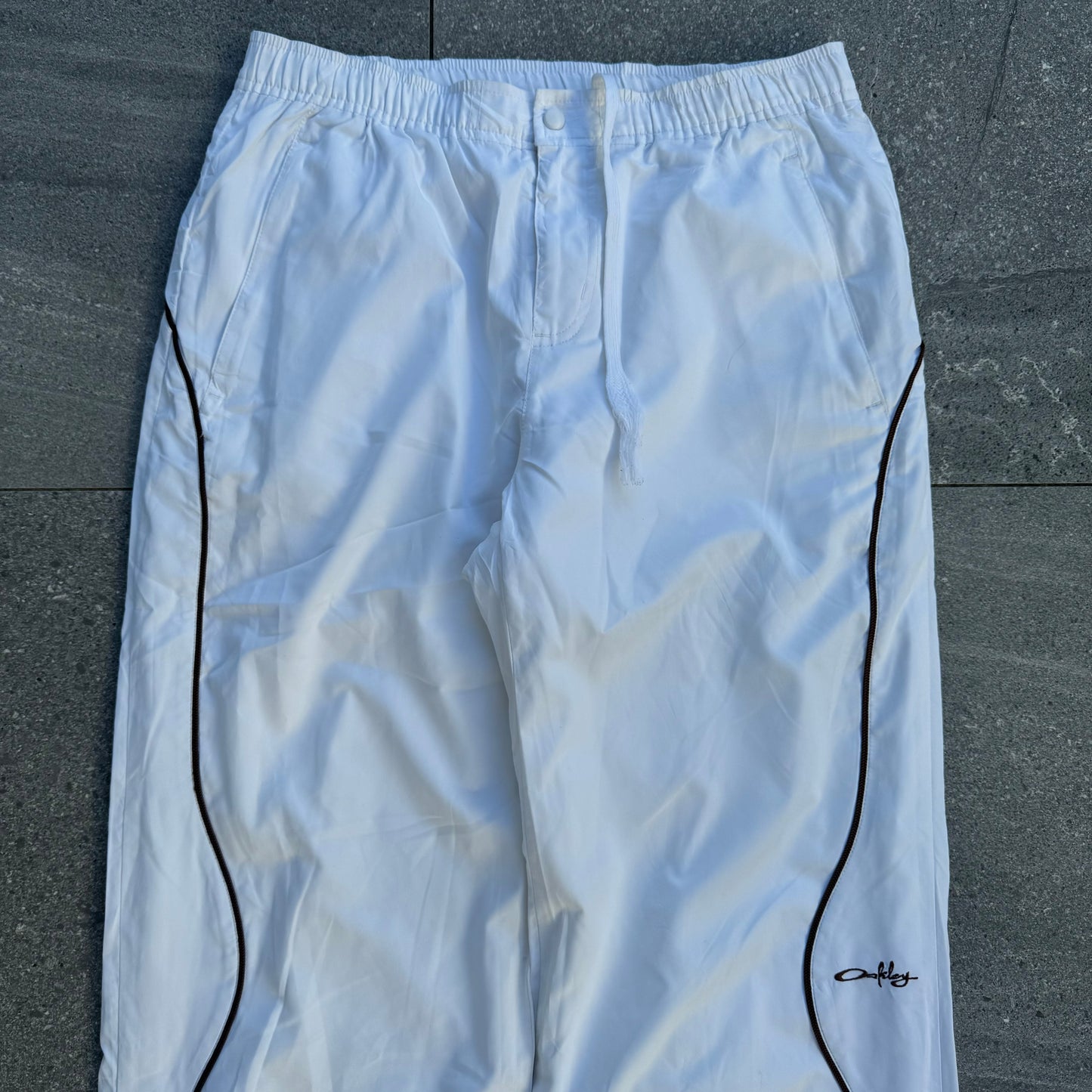 rare og oakley trackies - 28-32”