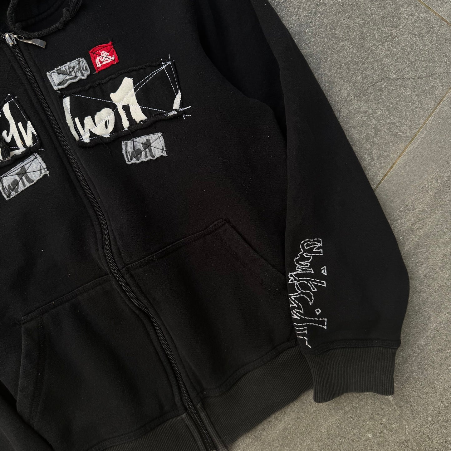 2000s quikky hoodie - S