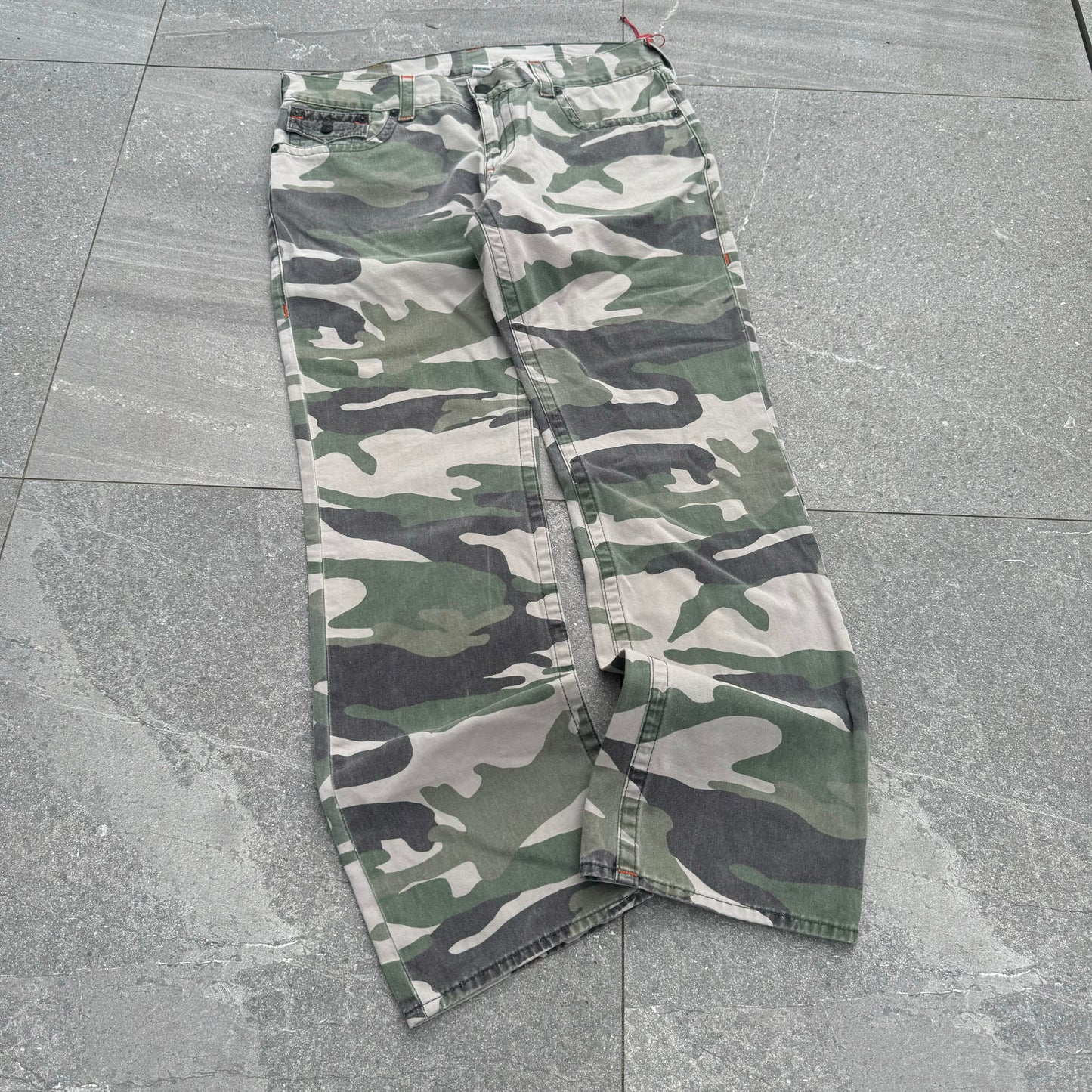 grail truey camo bootcuts - 36x33”