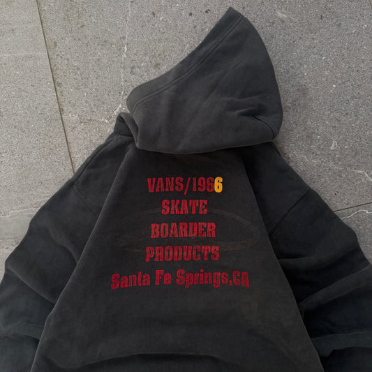 ONG im gonna keep this 90s vans if it doesn’t sell within 10 mins. size M