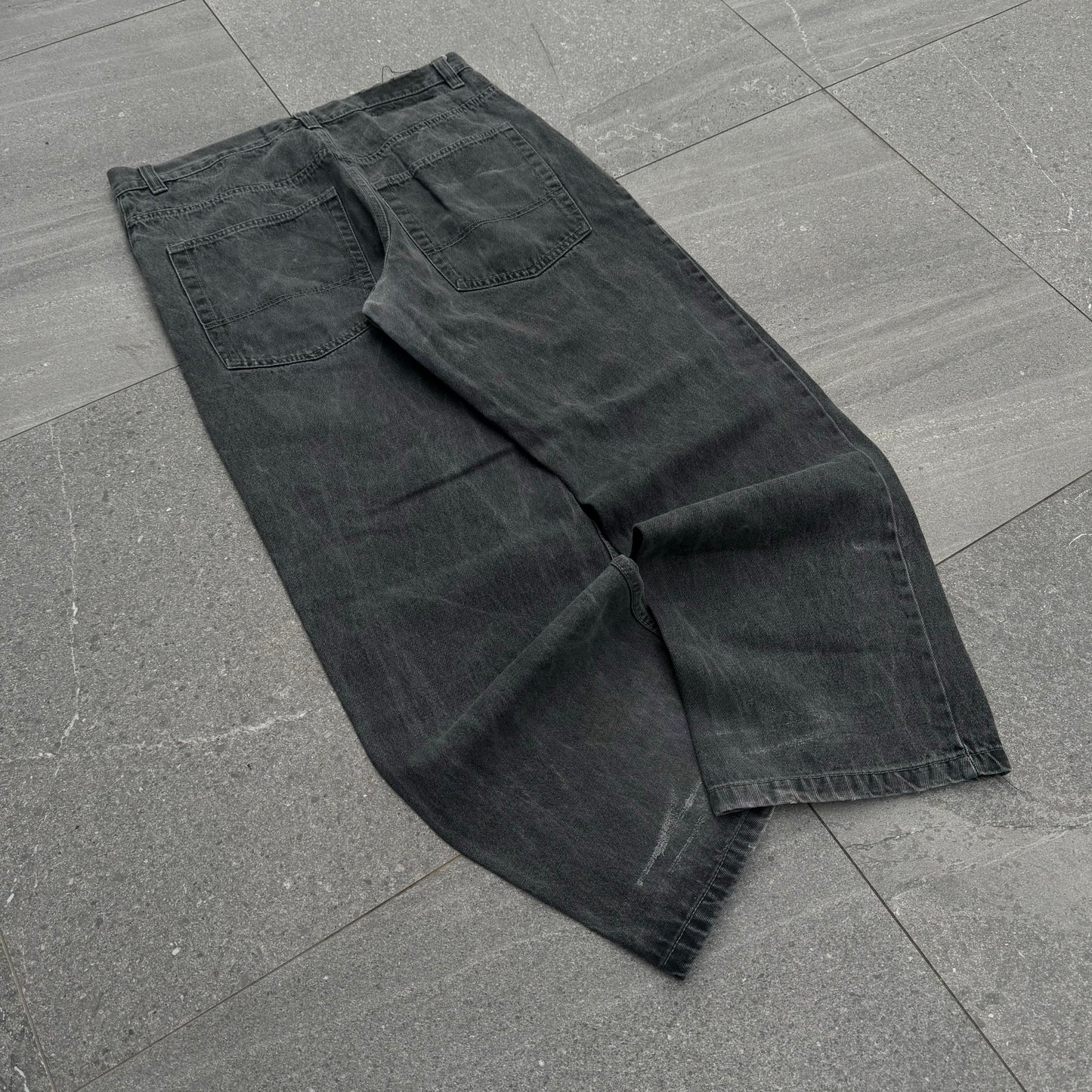 staaaaaple southpole faders - 38x32”