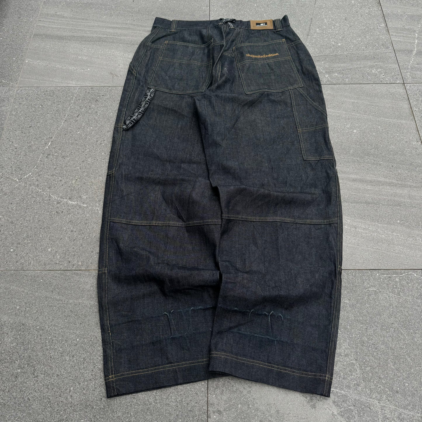 RARE raw denim nike jeans - 36x33”