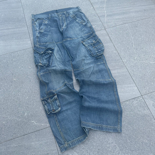 genuinely fucking beautiful bootcut cargos - 33x33”