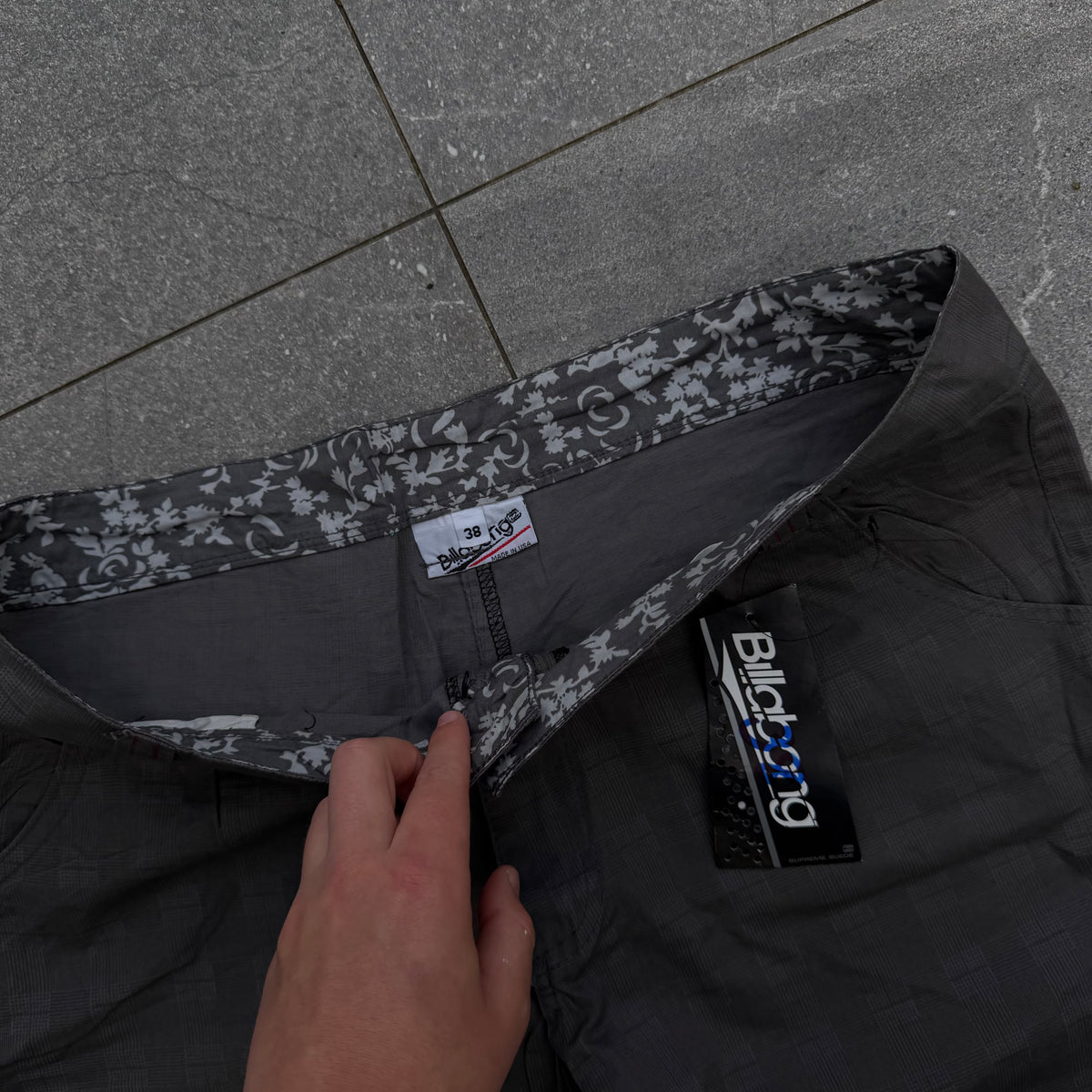 deadstock billabongs - 40”
