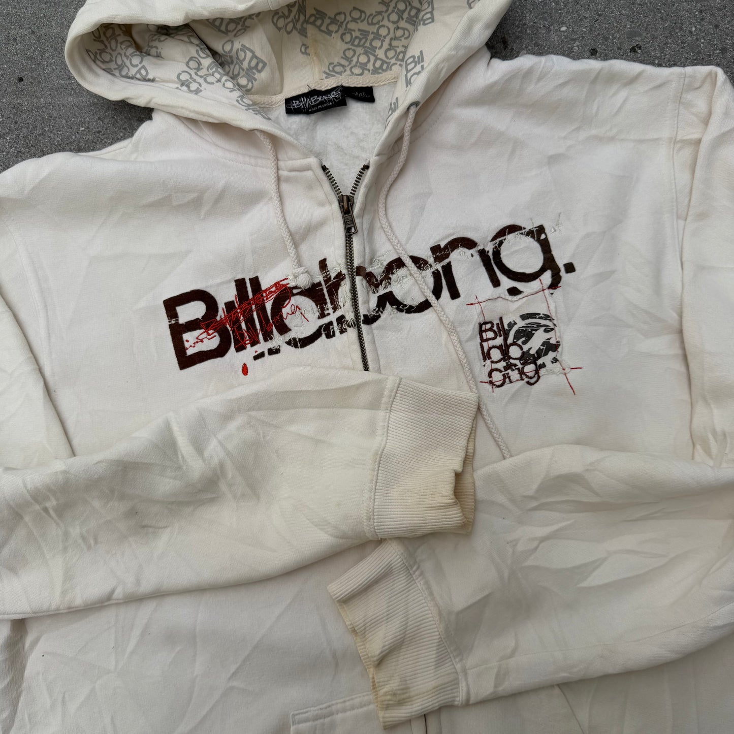 trust me pics don’t do this billabong zip justice 😭😭 - L