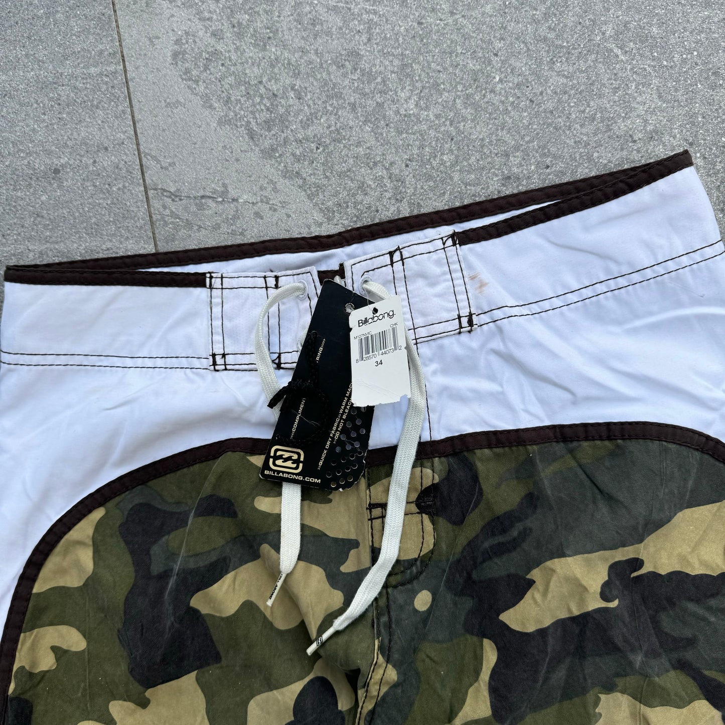 deadstock billabong boardies - 34x12.5”